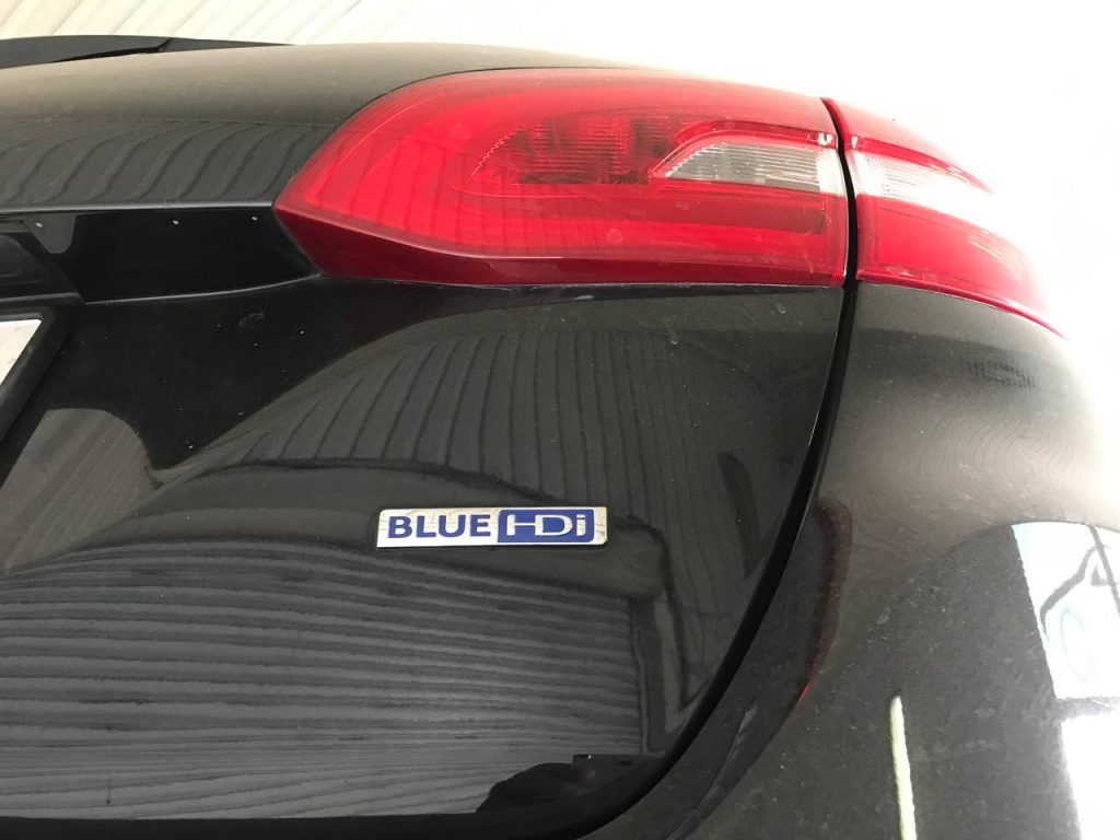 Peugeot 308 2017 1.6 blue hdi